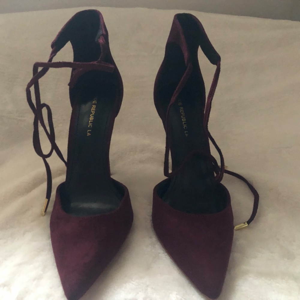 Shoe Republic LA Lace Up Faux Burgundy Suede Heels/ Pumps/ Stilettos US 8.5